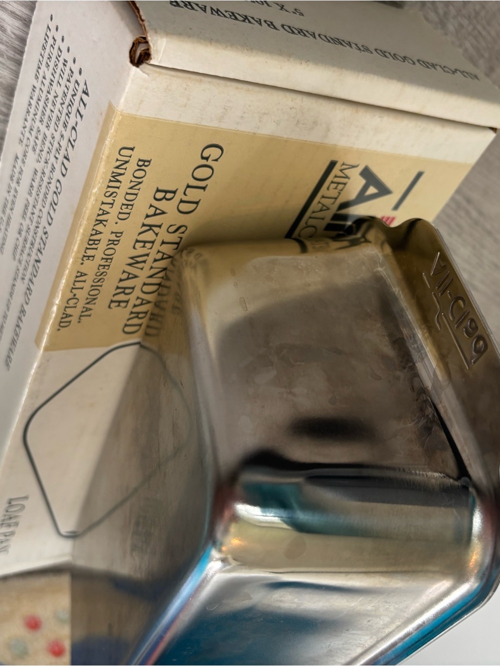 All-Clad Gold-Interior Loaf Pan - Gold - Picture 6 of 9